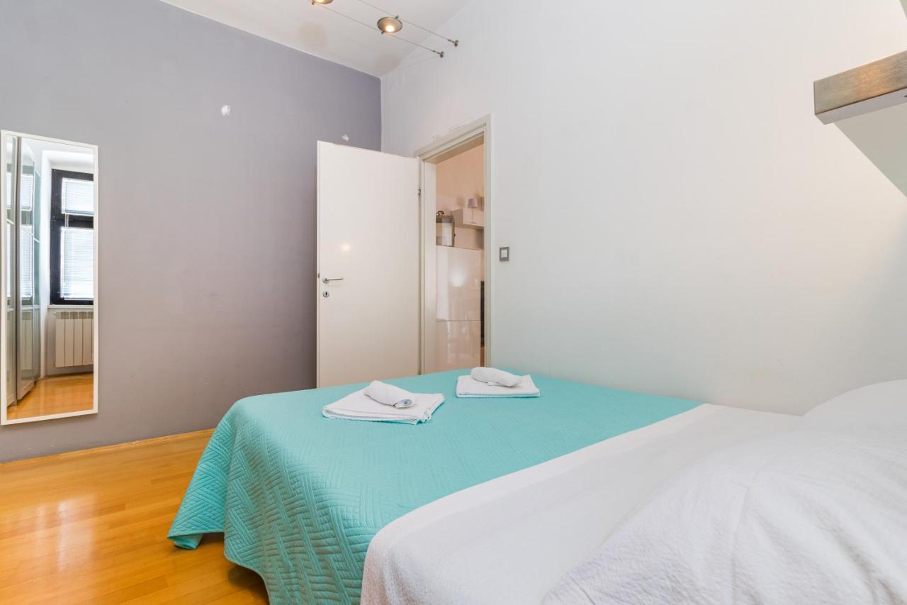 Cubo Apartment Pula Exterior photo